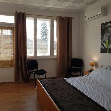 Nikyup Guest House